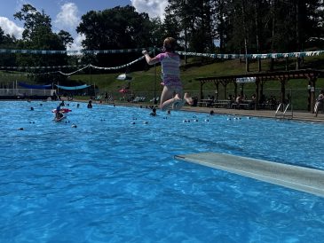 article image - swimming 7 (girl jumping)